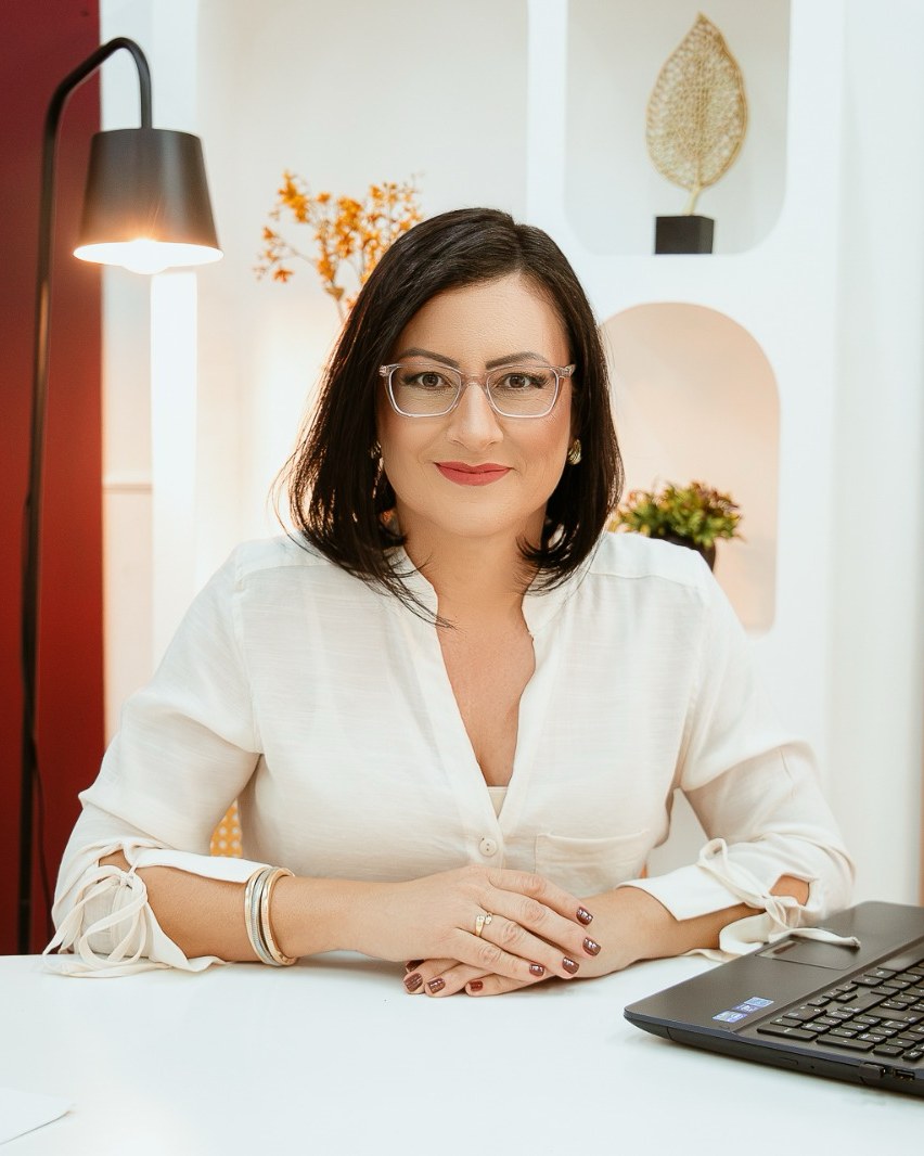Renata Biagi, corretora de imóveis em Hortolândia